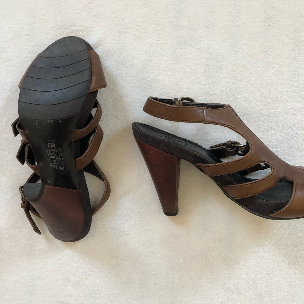 Leather Heel Sandal - Picture 2 of 3
